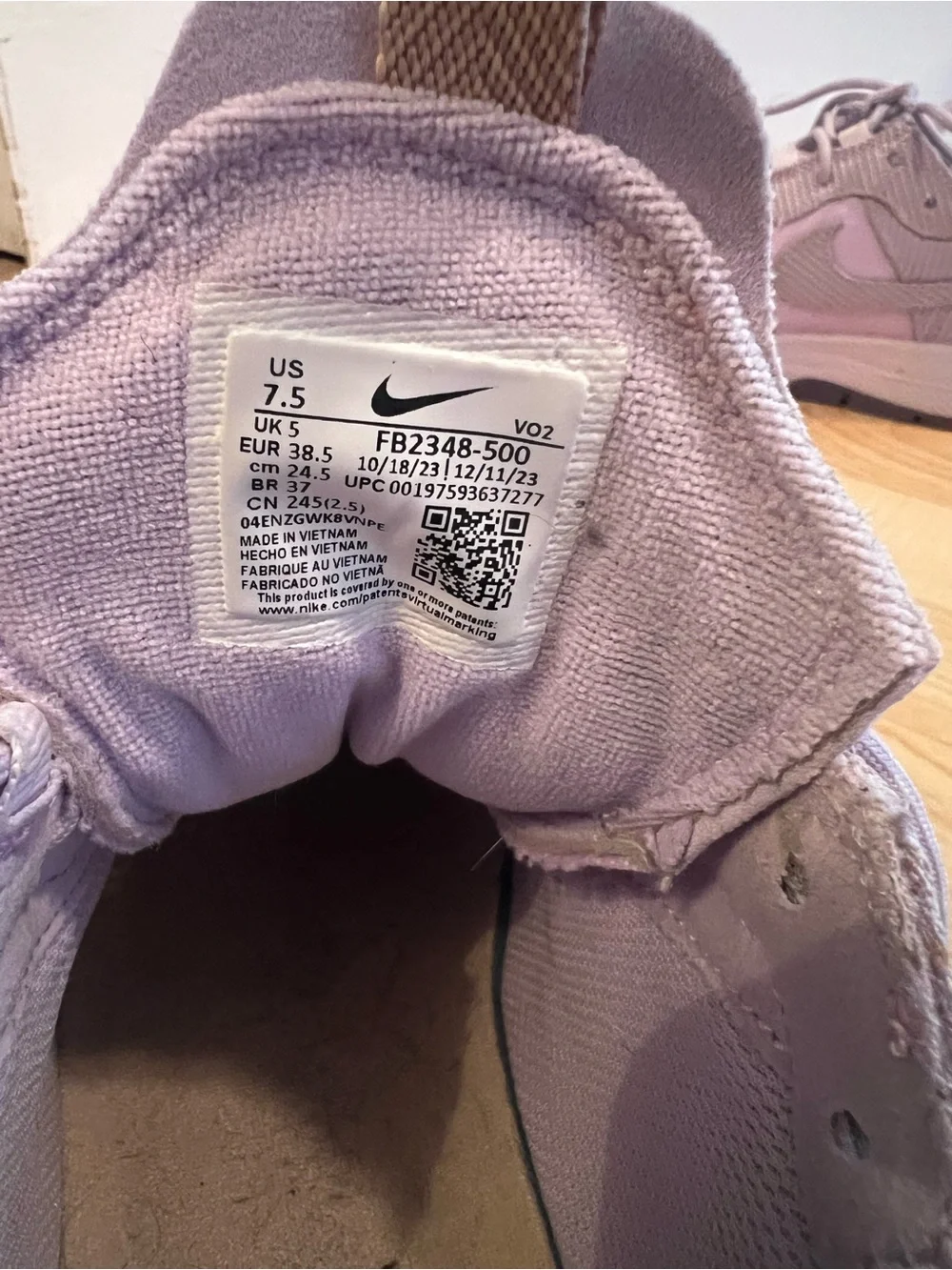 Nike Light Lavender/Pale Purple Low-Top Sneakers